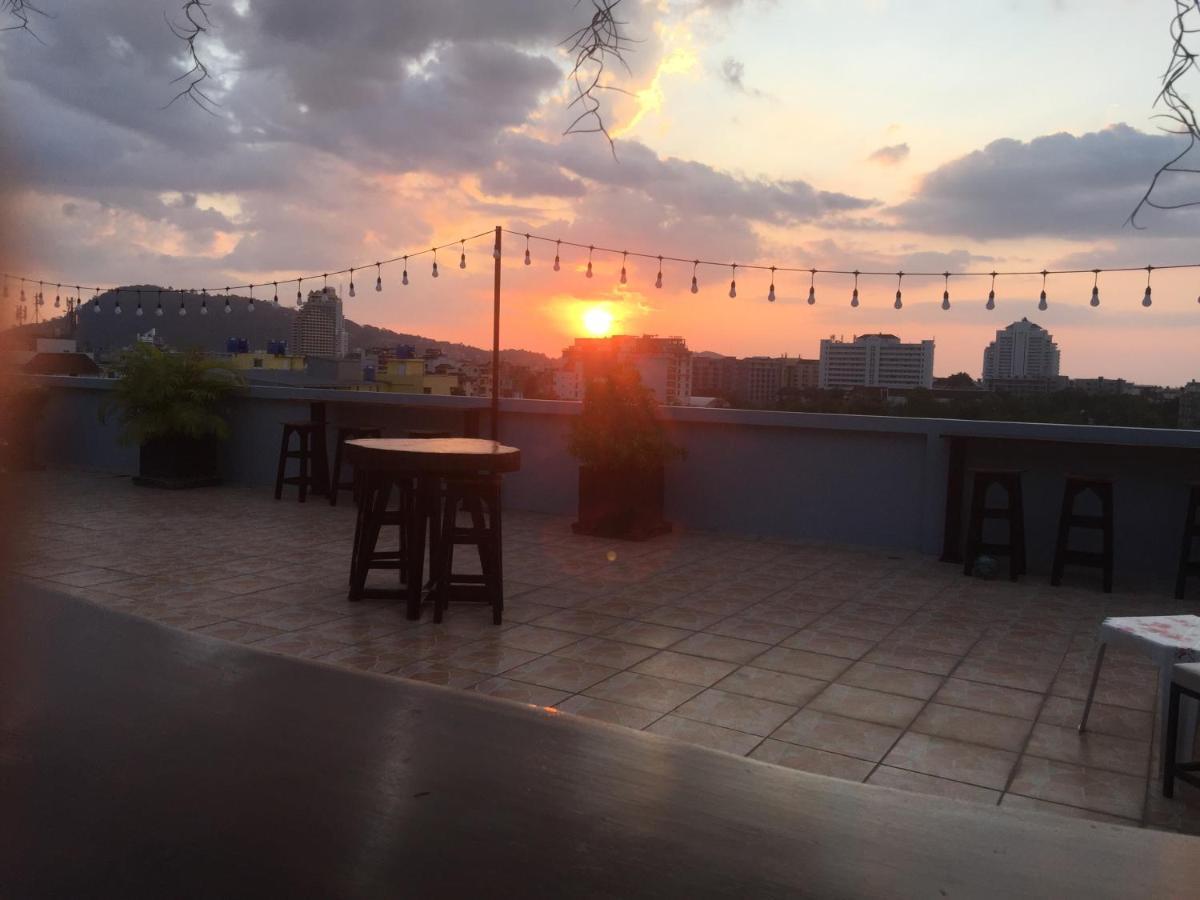 Hôtel Art Mansion Patong Phuket Thailand Extérieur photo